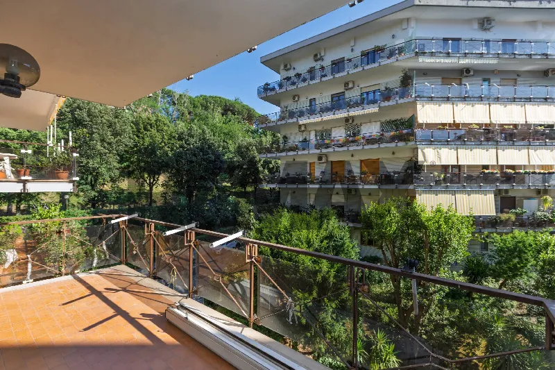 Appartamento in vendita a Napoli, Vomero, Arenella - foto 1
