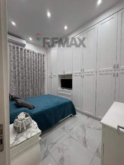 Appartamento in vendita a Napoli, San Carl... - foto 4