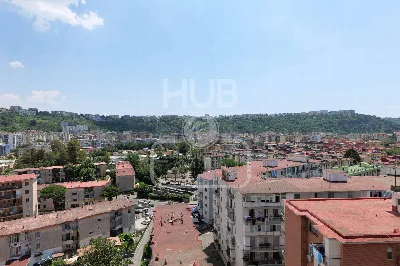 Appartamento in vendita a Napoli, Fuorigro... - foto 1