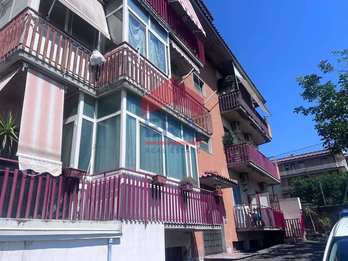 Appartamento in vendita ad Aci Catena - foto 2