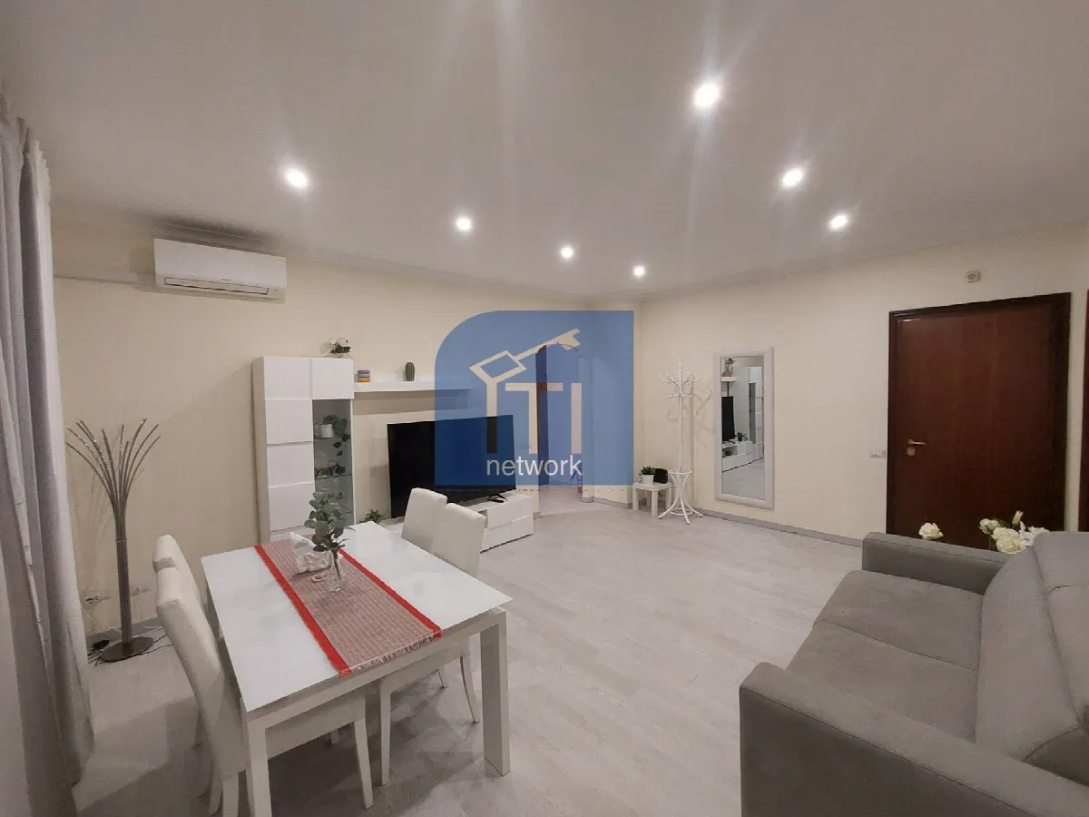Appartamento in vendita a Roma, Lido Di Ostia, Ostia Antica, Castel Fusano - foto 2