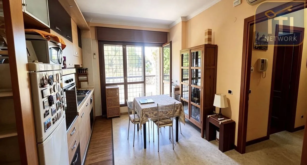 Appartamento in vendita a Roma, Lido Di Ostia, Ostia Antica, Castel Fusano - foto 2