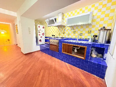 Appartamento in vendita a Napoli, Chiaia, ... - foto 2