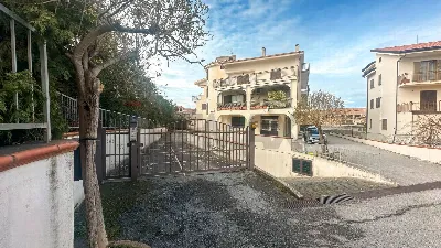 Appartamento in vendita a Belvedere Maritt... - foto 2