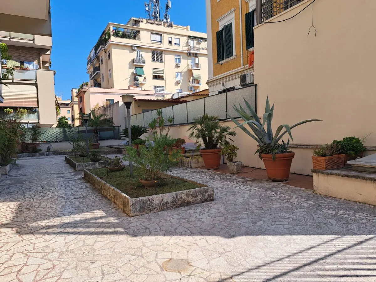 Appartamento in vendita a Roma, Appio Latino, Colli Albani - foto 2