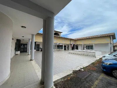 Appartamento in vendita ad Anguillara Saba... - foto 2