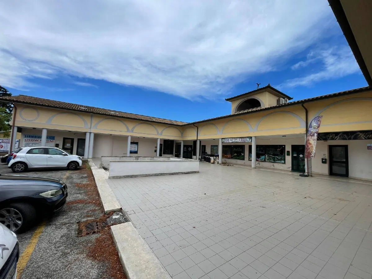 Appartamento in vendita ad Anguillara Sabazia - foto 4
