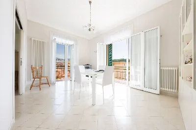 Appartamento in vendita a Imperia, Porto m... - foto 1