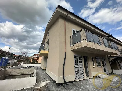 Appartamento in vendita a Muccia - foto 1