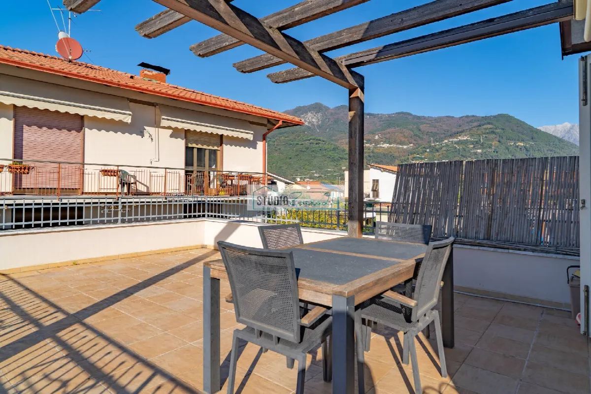 Appartamento in vendita a Massa, Centro, Turano - foto 2