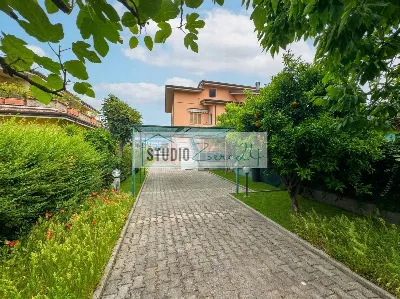 Appartamento in vendita a Massa, Zona indu... - foto 1