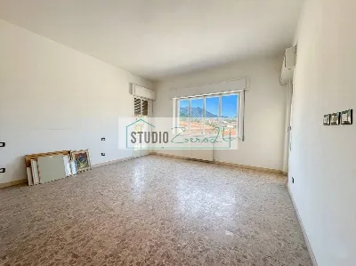 Appartamento in vendita a Massa, Centro, t... - foto 4