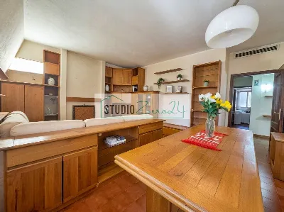 Appartamento in vendita a Massa, Centro, t... - foto 2