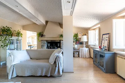 Appartamento in vendita a Lucca, Centro st... - foto 1