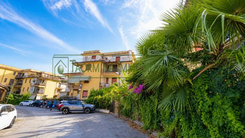 Appartamento in vendita a Giardini-Naxos - foto 1