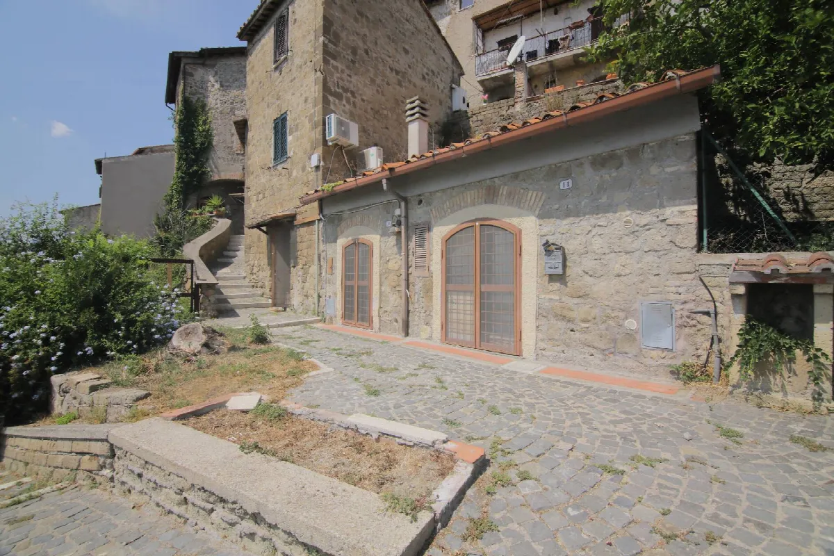 Appartamento in vendita a Castelnuovo di Porto - foto 2