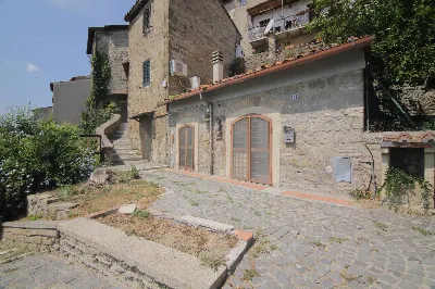 Appartamento in vendita a Castelnuovo di P... - foto 2