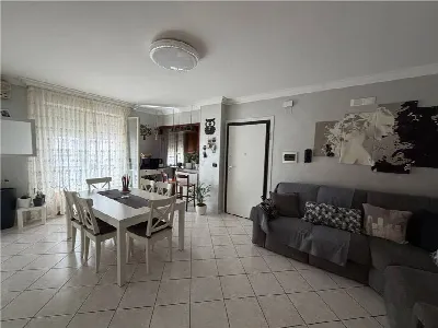 Appartamento in vendita a Sannicandro Garg... - foto 1