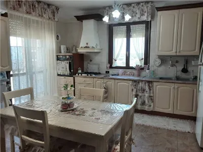 Appartamento in vendita a Sannicandro Garg... - foto 1