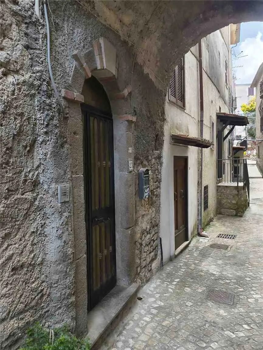 Appartamento in vendita a Rocca Massima - foto 2