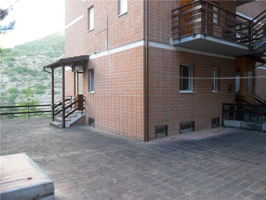 Appartamento in vendita a Scanno - foto 2