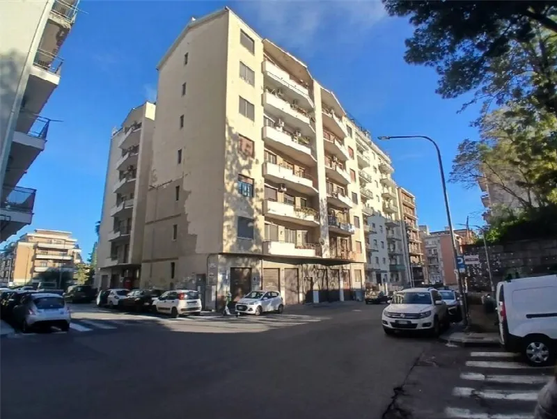 Appartamento in vendita a Catania, Vulcania, Borgo - foto 1