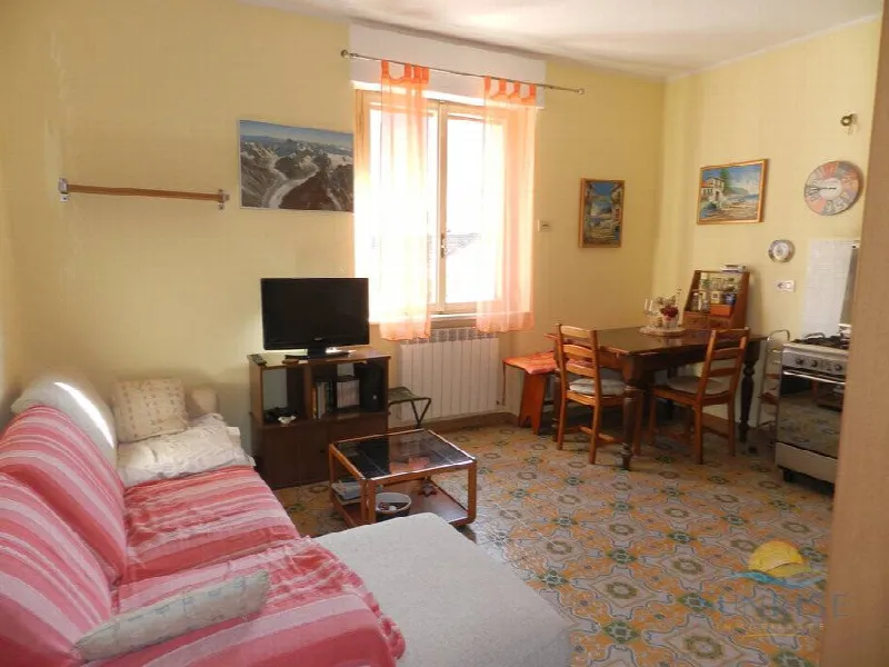Appartamento in vendita a Isola del Cantone - foto 1