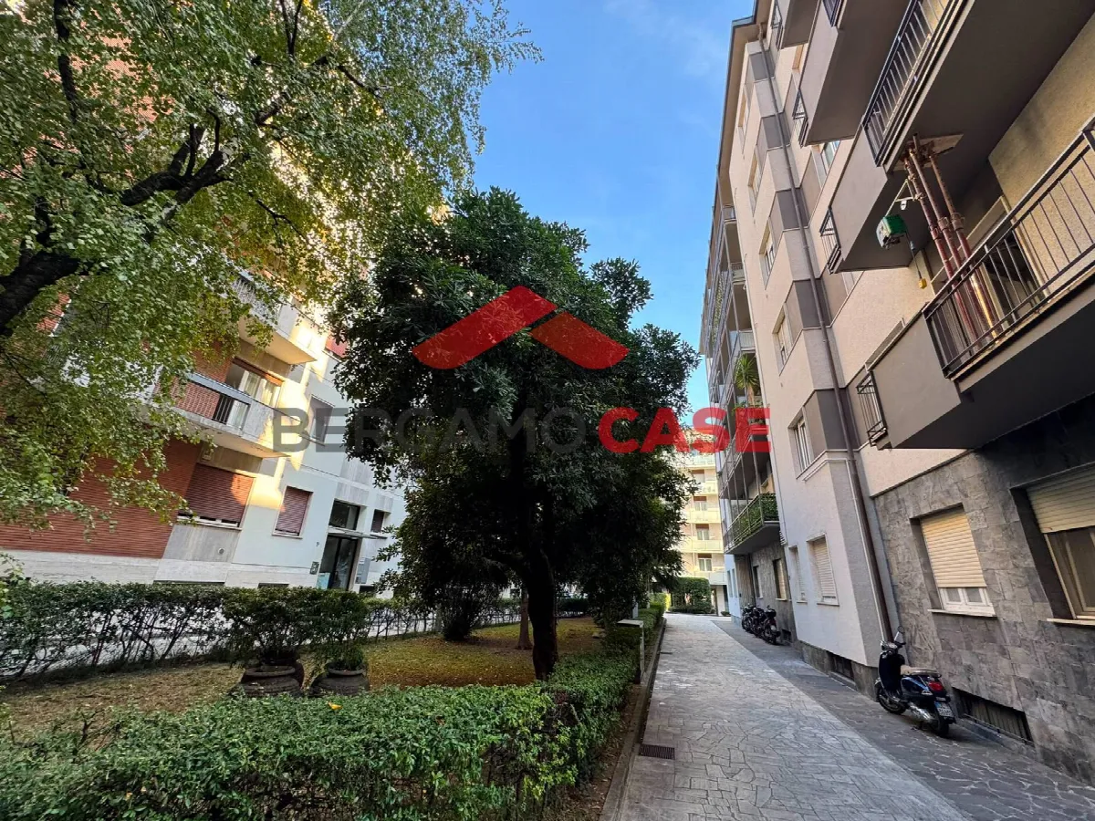 Appartamento in vendita a Bergamo, Borgo Palazzo, Centro, Stazione - foto 5
