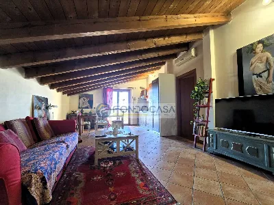 Appartamento in vendita a Pavia, San Pietr... - foto 2