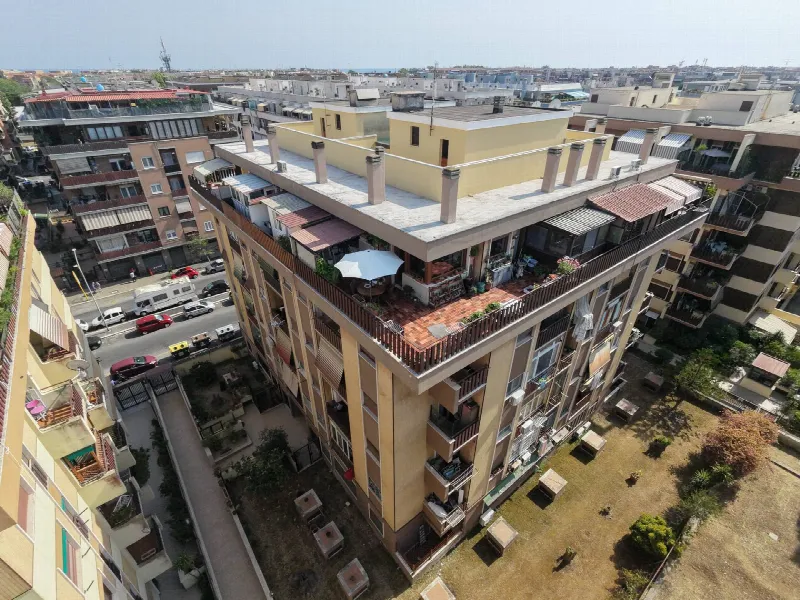 Appartamento in vendita a Roma, Lido Di Ostia, Ostia Antica, Castel Fusano - foto 1