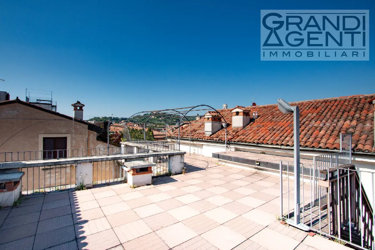 Appartamento in vendita a Verona, Centro - foto 4