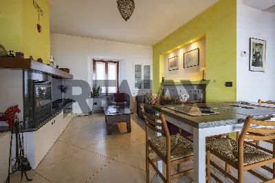 Appartamento in vendita a Barasso - foto 1