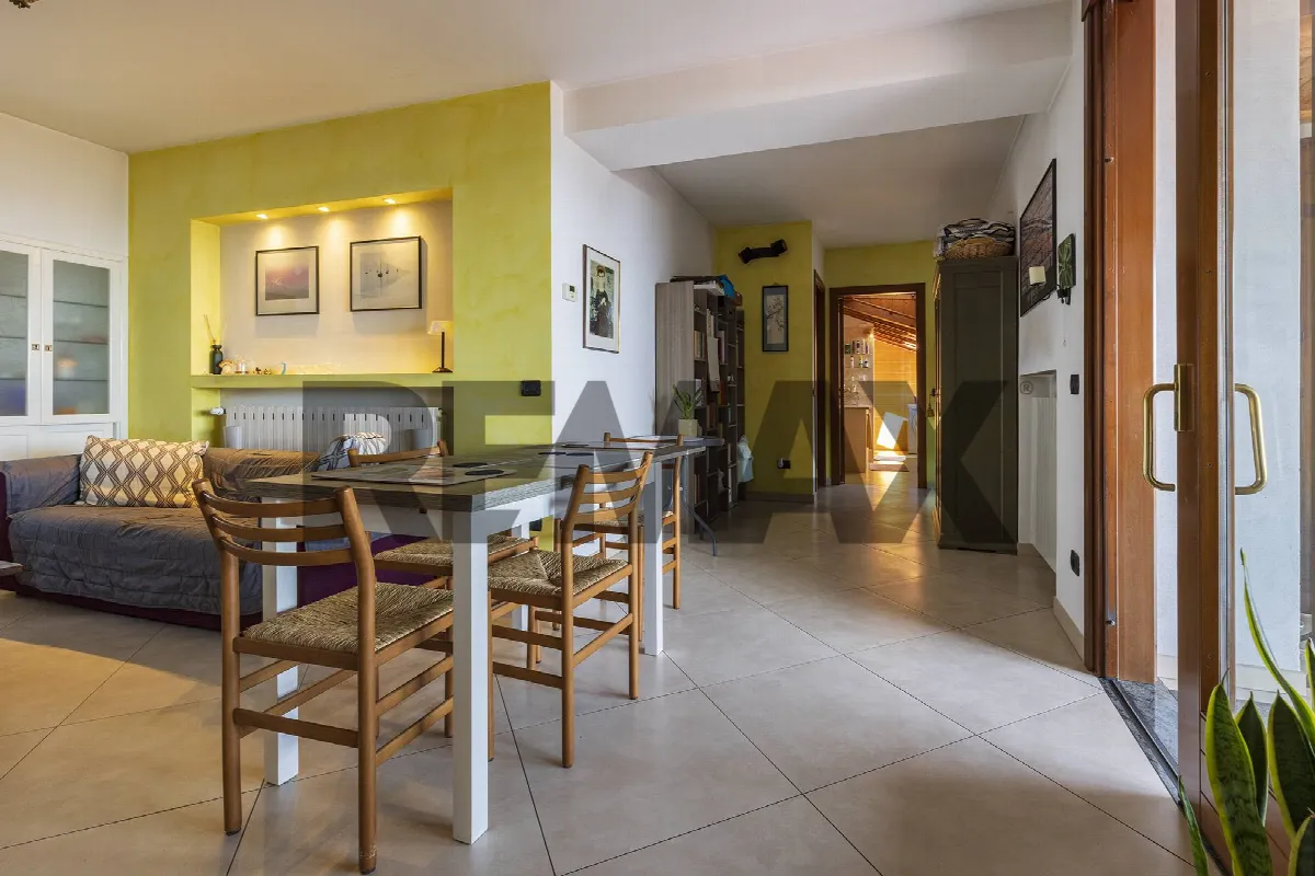 Appartamento in vendita a Barasso - foto 5