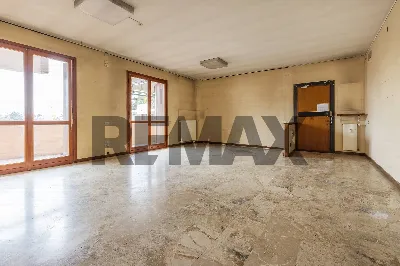 Appartamento in vendita a Varese, Centro, ... - foto 3