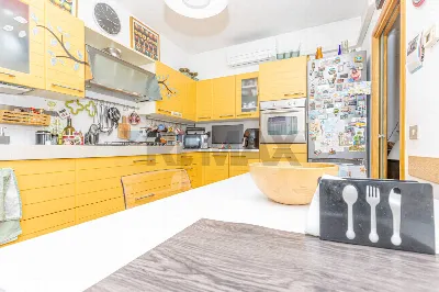 Appartamento in vendita a Roma, Eur, torri... - foto 2