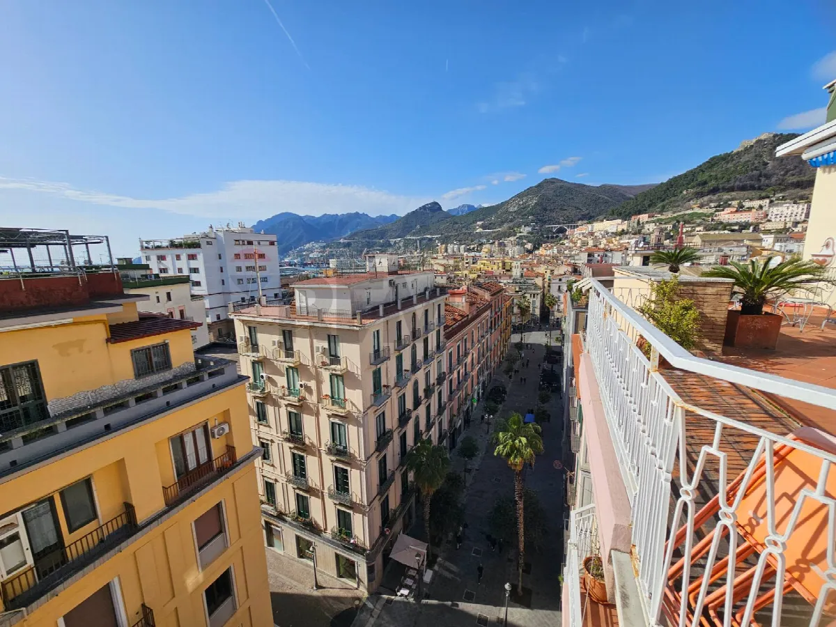 Appartamento in vendita a Salerno, Centro Storico, Teatro Verdi, Centro - foto 5