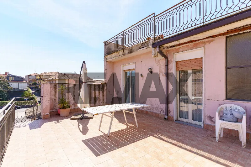 Appartamento in vendita a Camporotondo Etneo - foto 1