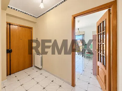 Appartamento in vendita a Fiumefreddo di S... - foto 2