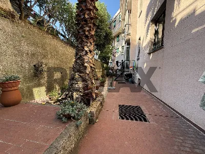 Appartamento in vendita a Savona, Villapia... - foto 1