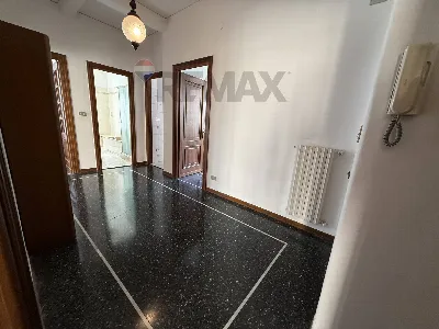 Appartamento in vendita a Savona, Centro S... - foto 2