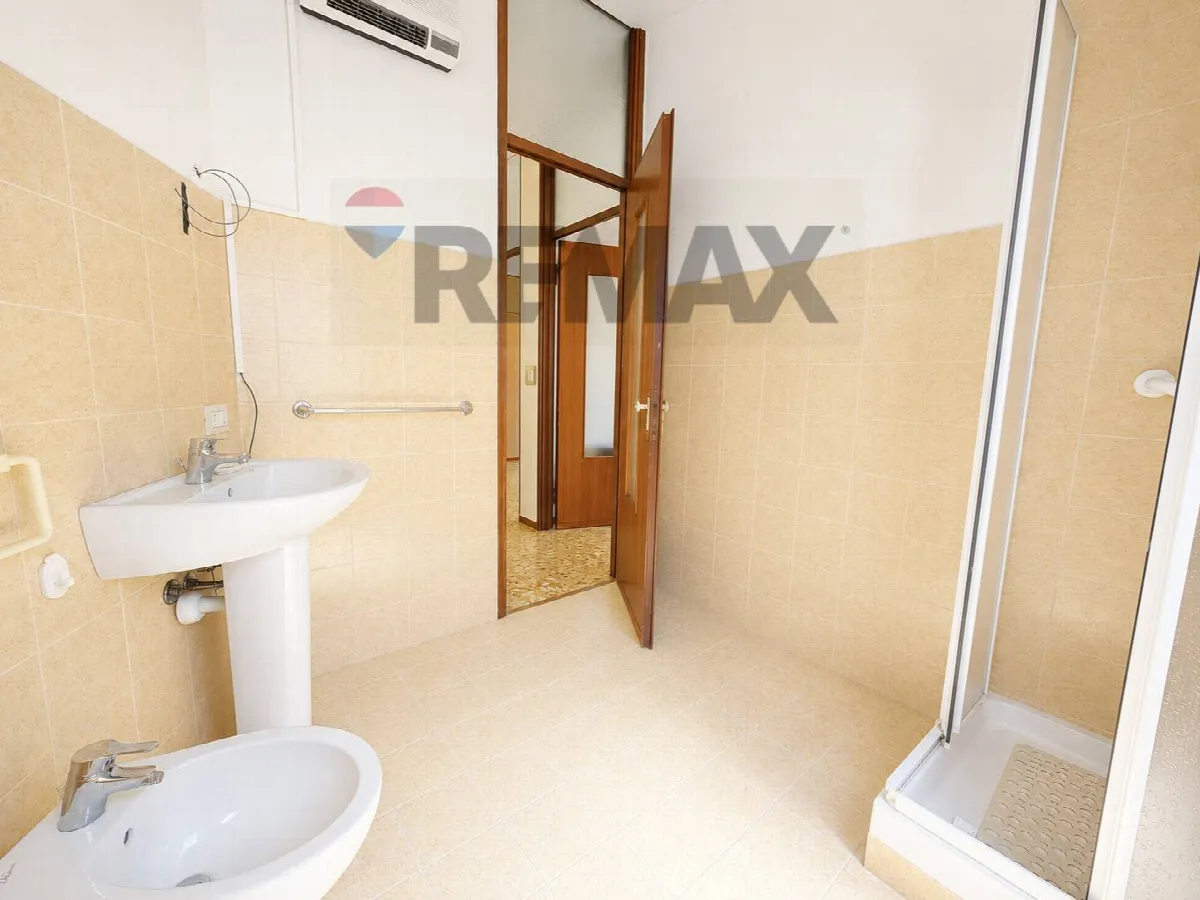 Appartamento in vendita a Novara, Porta Mortara, Sacro Cuore, San Martino, San Paolo - foto 3