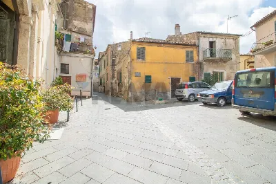 Appartamento in vendita a Ischia di Castro - foto 1
