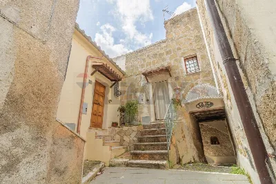 Appartamento in vendita a Ischia di Castro - foto 2