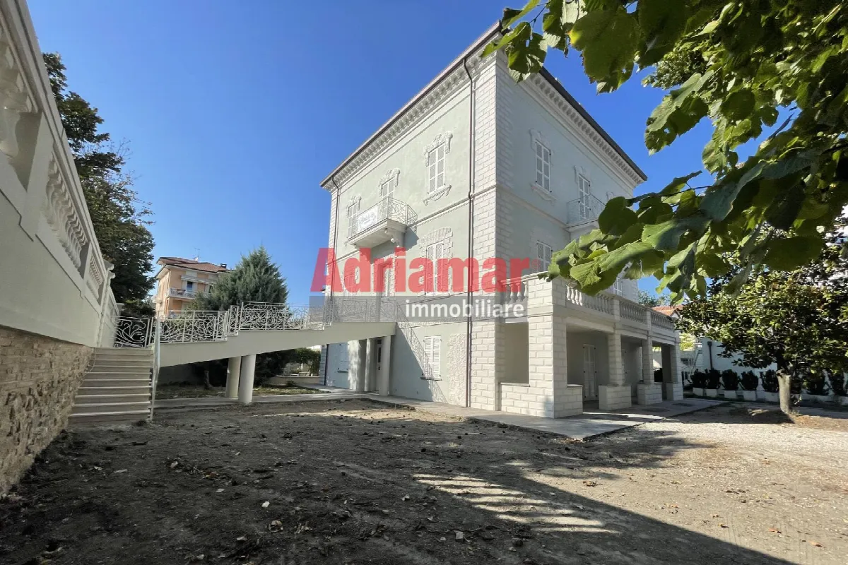 Appartamento in vendita a Pesaro, Mare, Porto, Baia Flaminia - foto 3