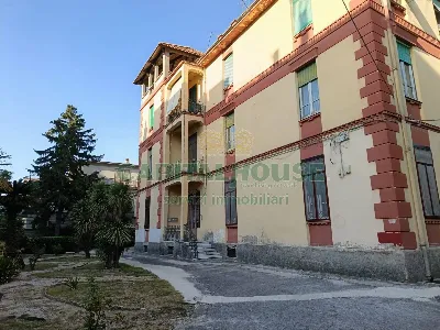 Appartamento in vendita a Caserta, Centro - foto 1