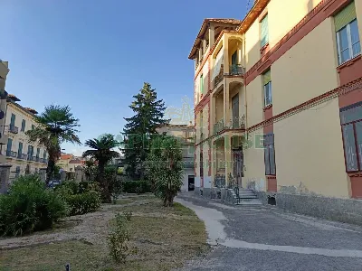 Appartamento in vendita a Caserta, Centro - foto 2