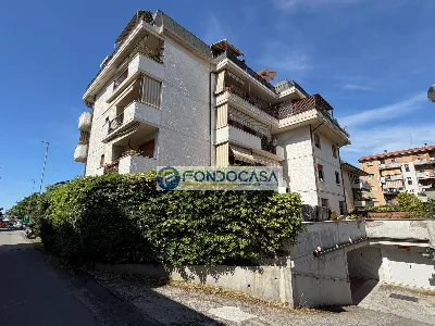 Appartamento in vendita a Massa, Centro, t... - foto 2