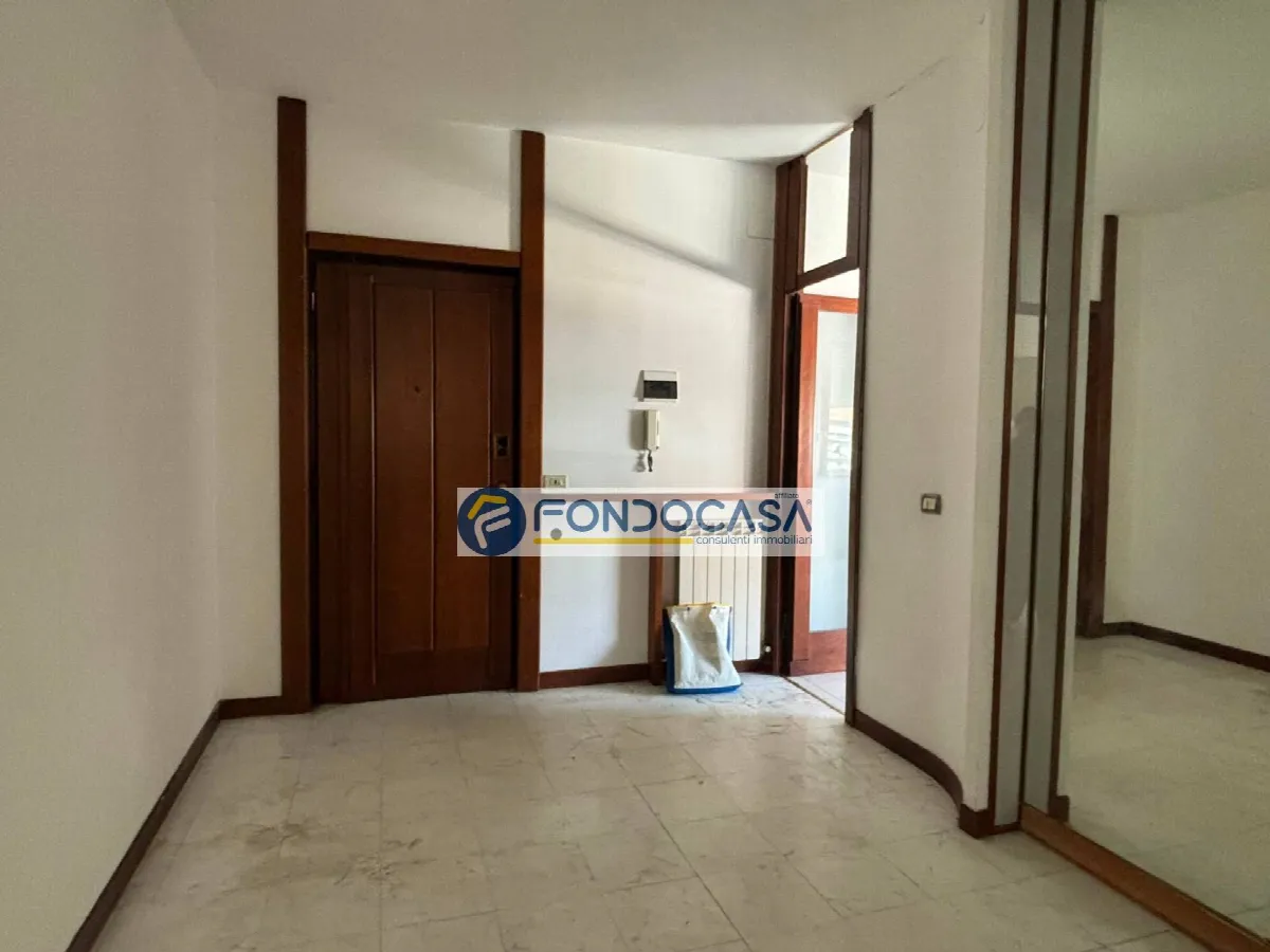 Appartamento in vendita a Massa, Centro, Turano - foto 2