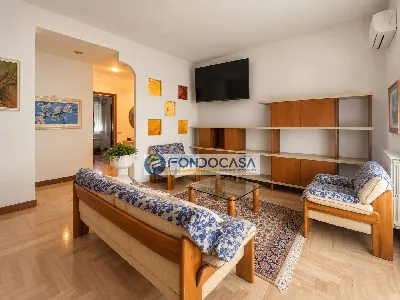 Appartamento in vendita a Massa, Centro, t... - foto 2