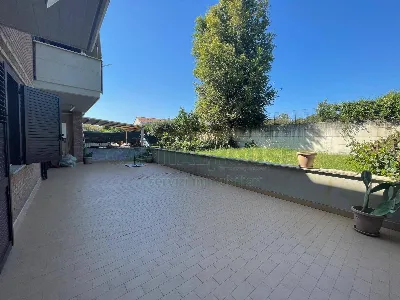 Appartamento in vendita a Avellino, Quattr... - foto 2